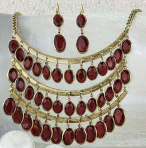Nothing complements a sophisticated fall outfit quite like a dazzling necklace.