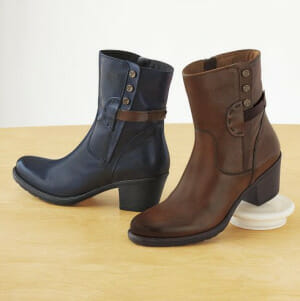 Clarks You don't have to compromise comfort for style. Clarks have continued commitment to footwear technology which enables them to create designs that not only look good, but feel good too.