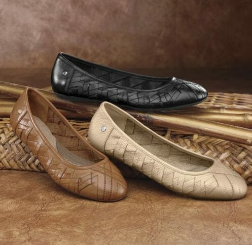 leather shoes If your leather shoes do get soaked, simply wipe them down, lay them flat, and let them dry in a room-temperature space overnight.