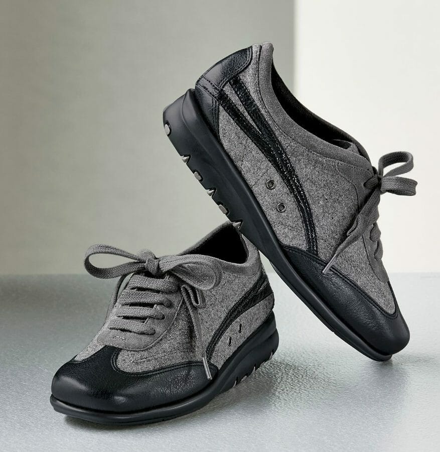 Air Cushion Gray and Black Flannel Tennis Shoe