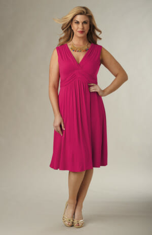 As far as flattering necklines go, a V-neck is the one of the best fashion tips for full-figured ladies.