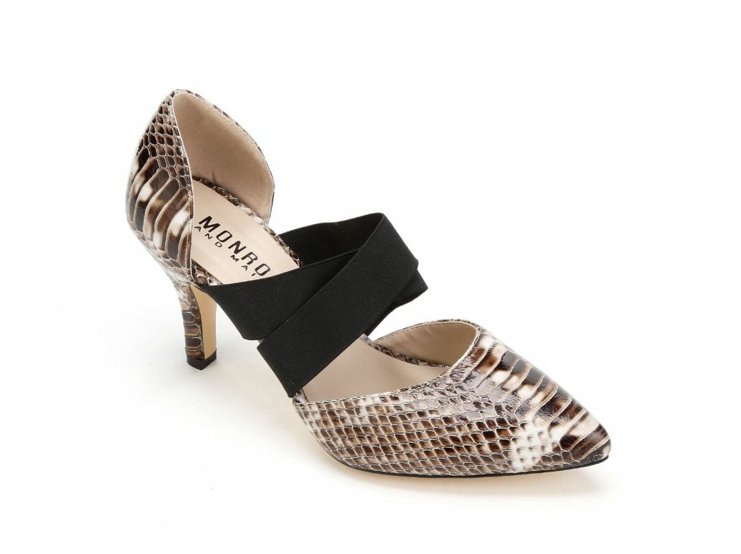 Multi snake print pump with elastic straps at arch