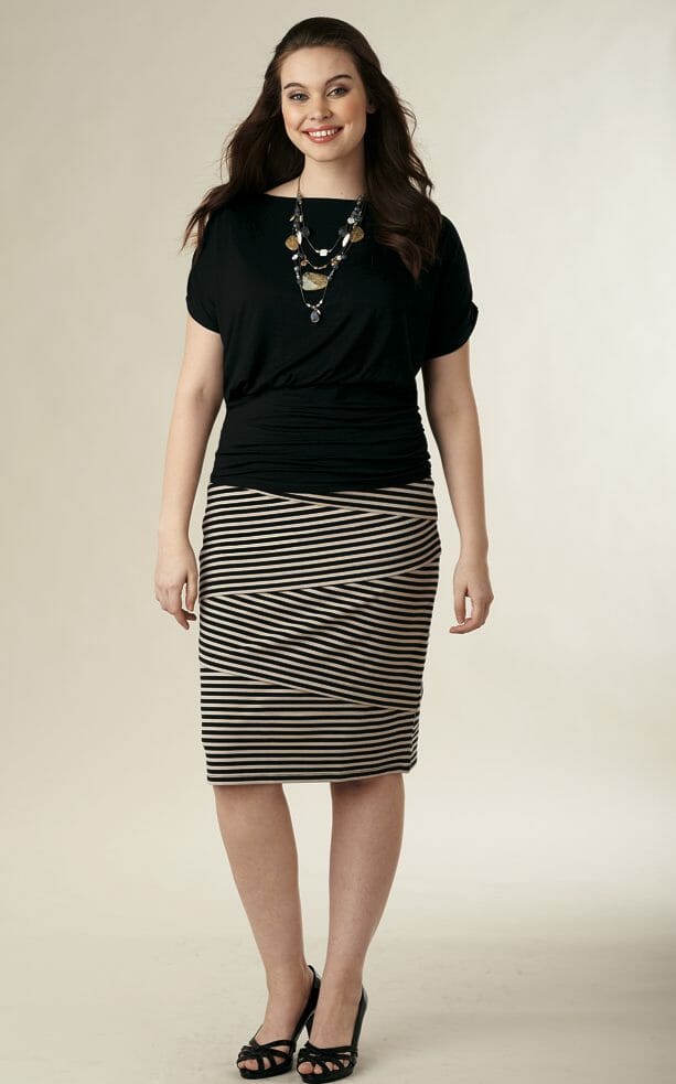 A striped skirt that contains body-slimming strategies